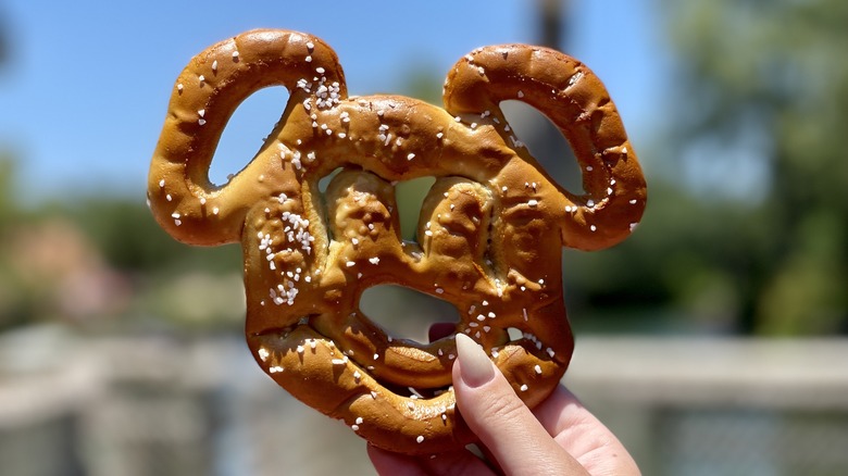 mickey head pretzel magic kingdom walt disney world