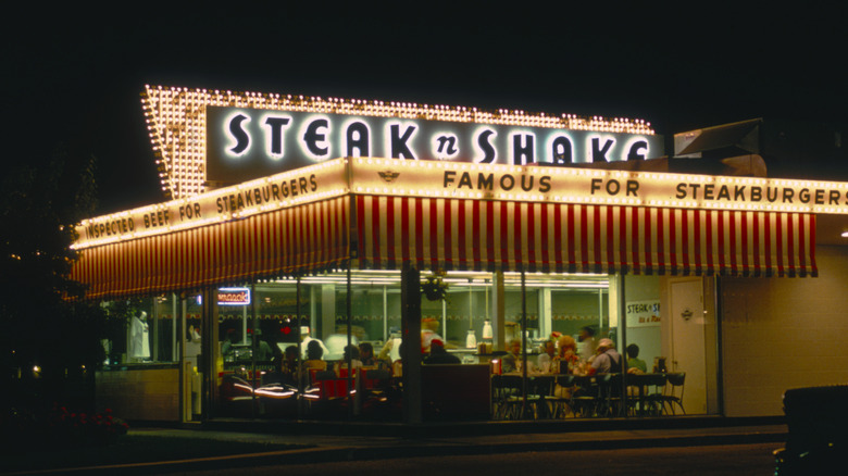steak 'n shake restaurant