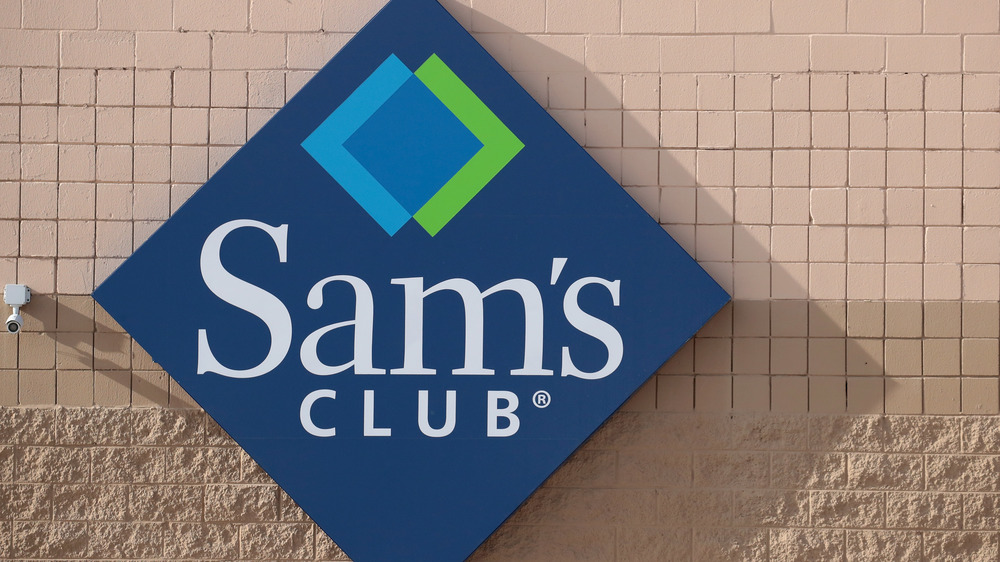 Sam's Club exterior sign