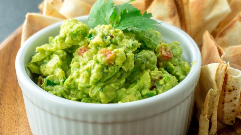 A bowl of creamy guacamole