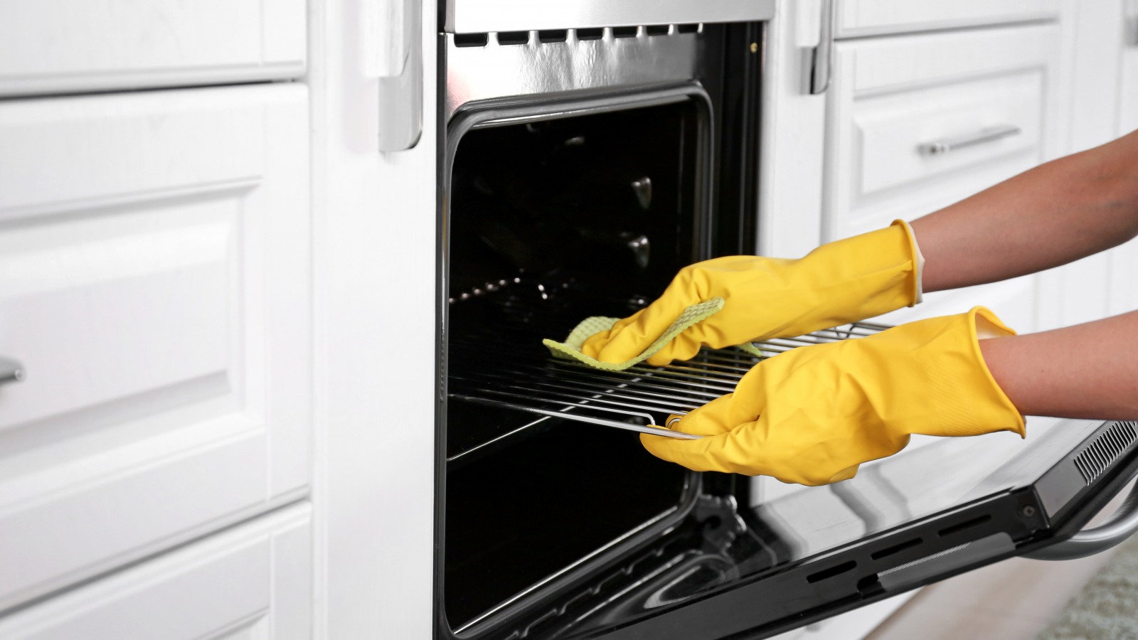 What You Should Know Before Using A SelfCleaning Oven