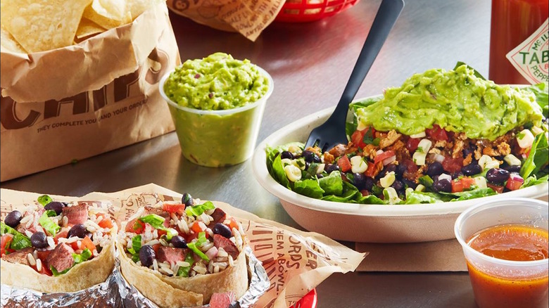 Chipotle order guac burrito salsa