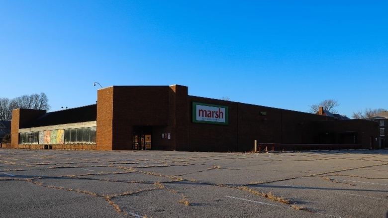 Empty Marsh Supermarket building in Indiana