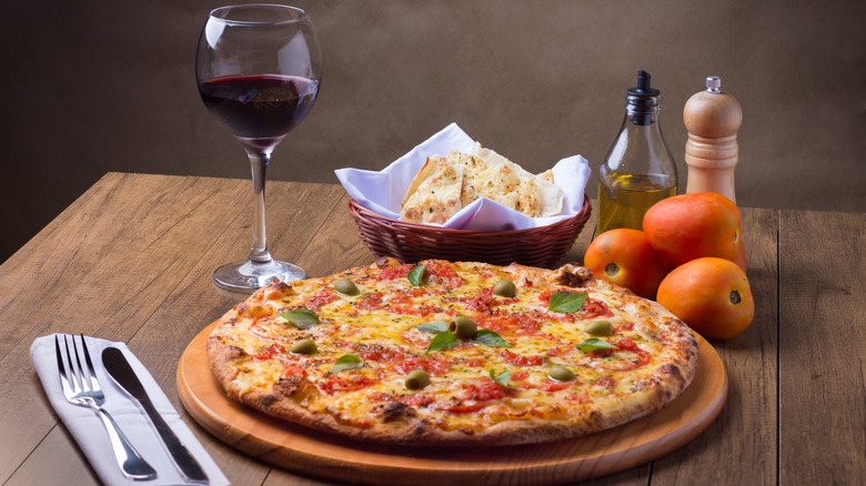 red wine with pizza