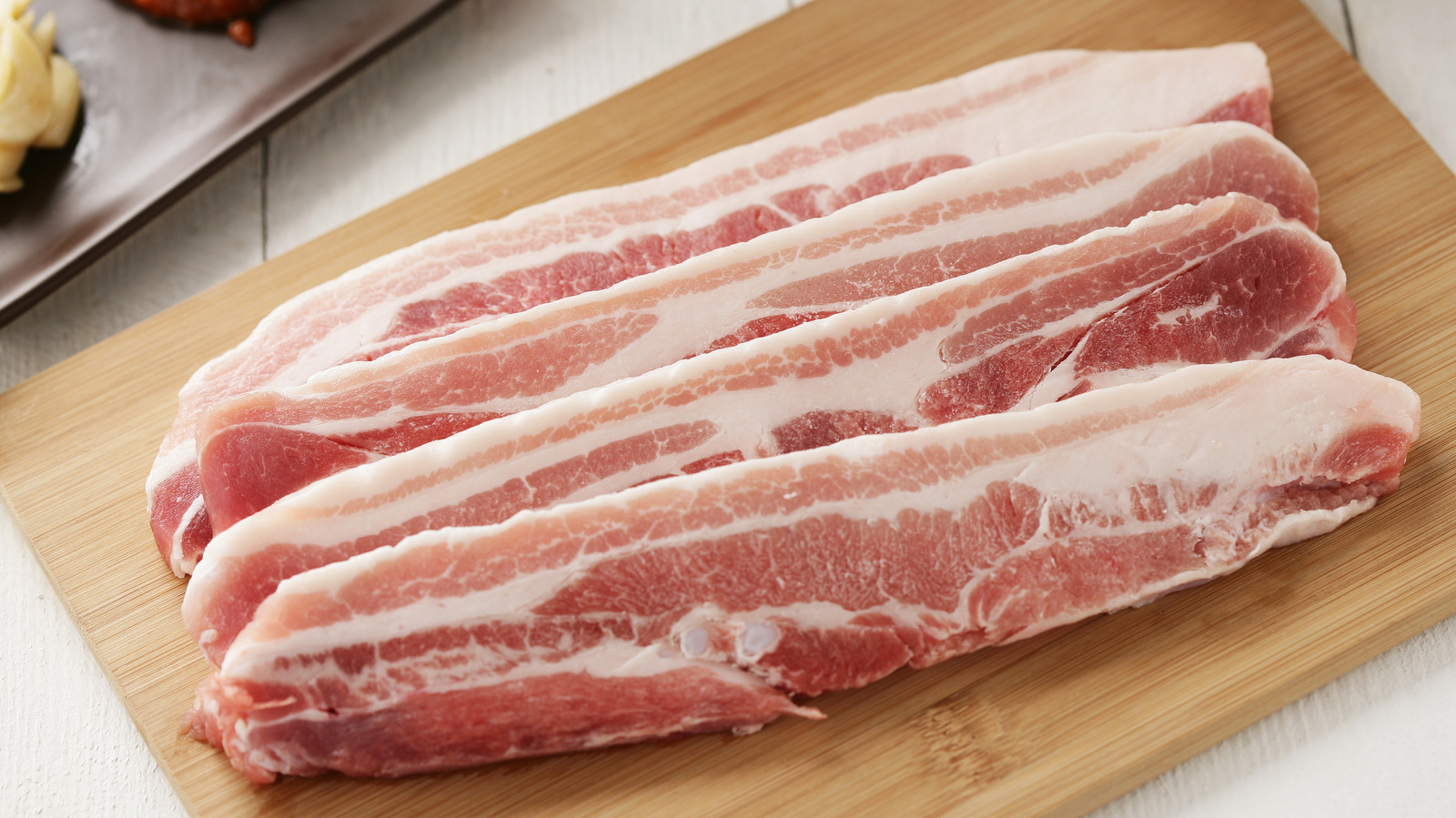 What's The Difference Between Bacon And Salt Pork?