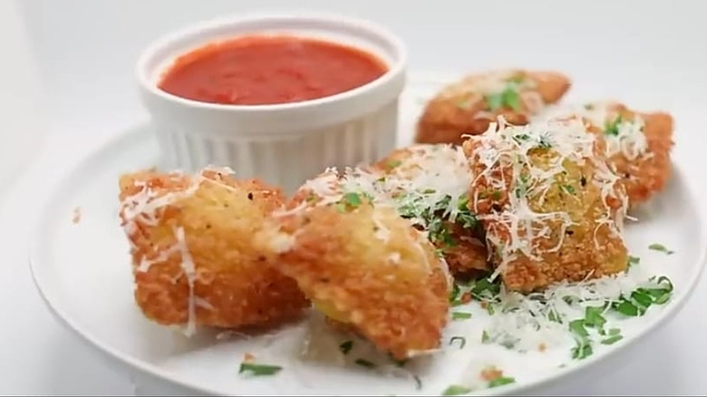 toasted ravioli with a side of marinara sauce