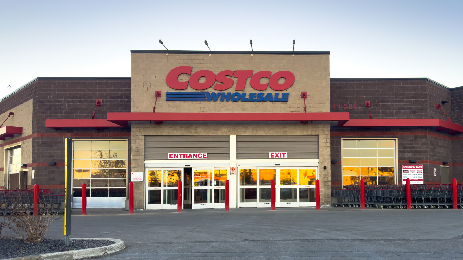 <a href="https://www.mashed.com/2286719/when-costco-marks-down-unsold-items/" target="_blank">When Exactly Does Costco Mark Down Its Unsold Items?</a>