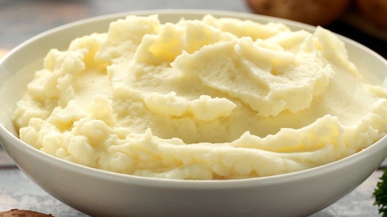 mashed potatoes in a bowl