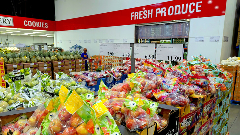 Costco produce section