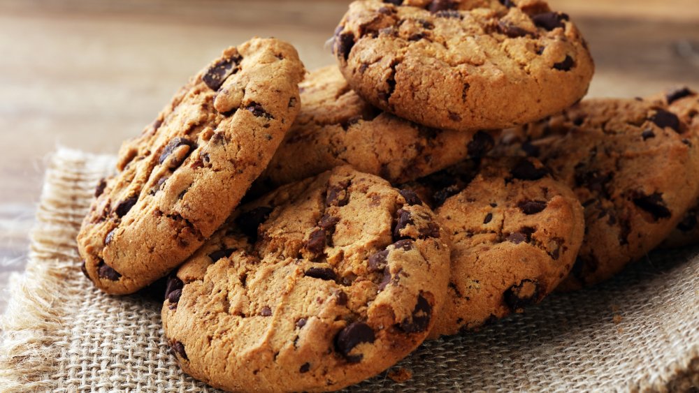 chocolate chip cookies