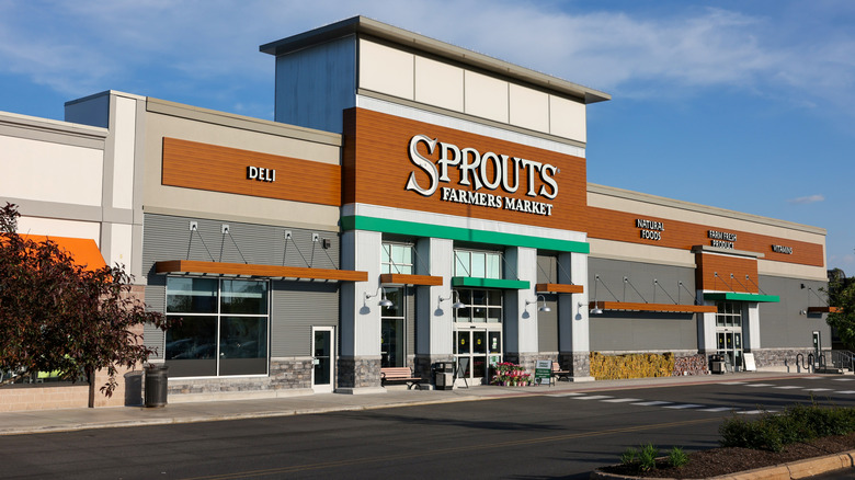 Sprouts store exterior