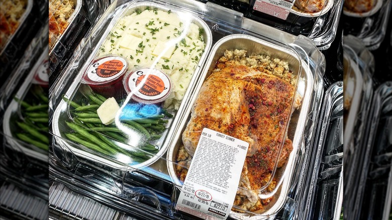 Costco's in-store Thanksgiving meal