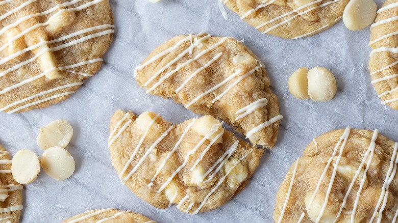 white chocolate macadamia cookie tray