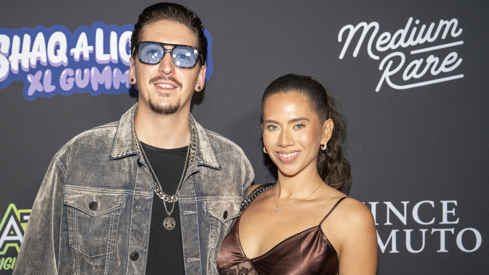 <a href="https://www.mashed.com/2267526/who-is-hunter-fieri-wife-tara-bernstein/" target="_blank">Who Is Hunter Fieri’s Wife, Tara Bernstein?</a>