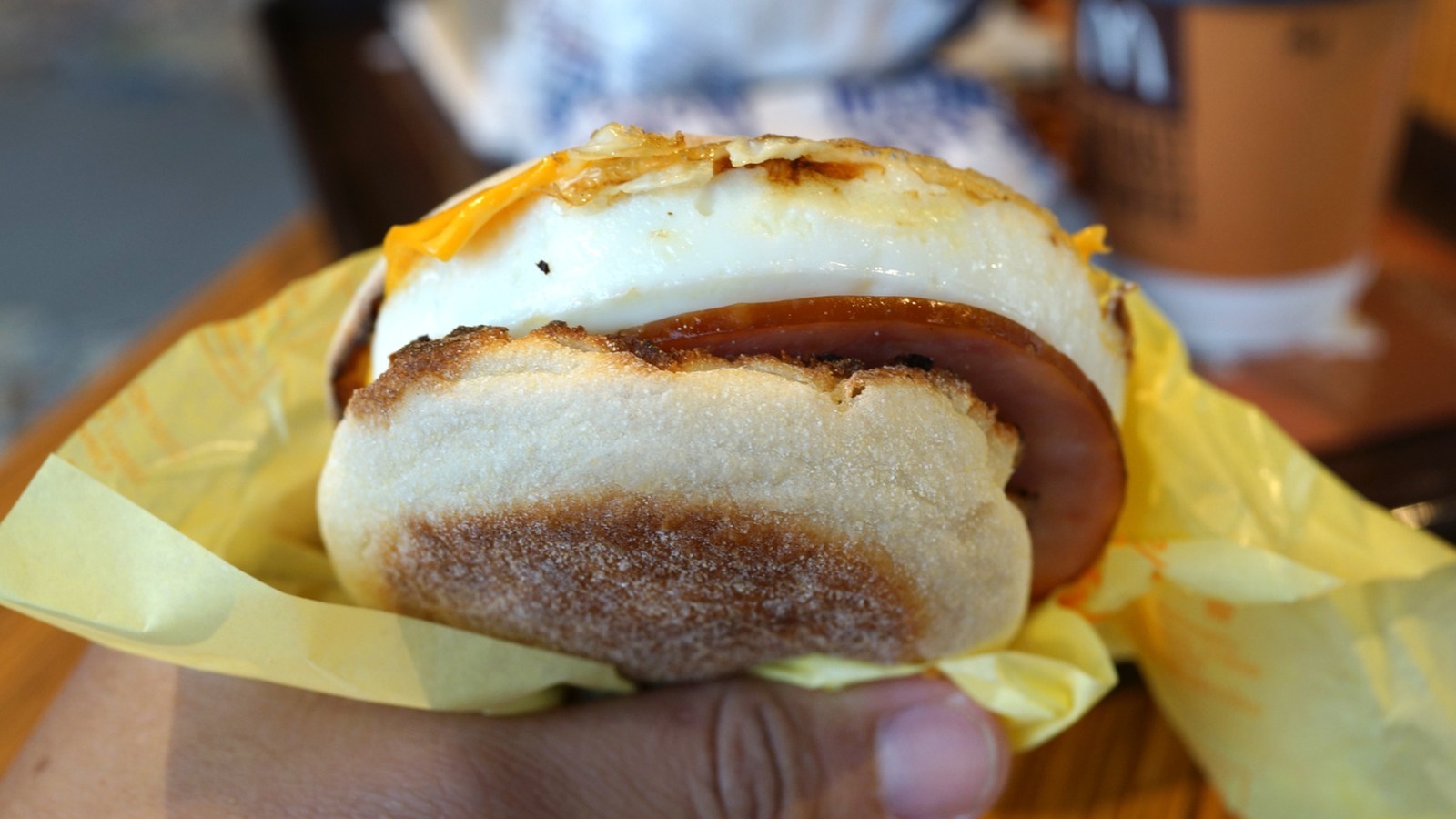 <a href="https://www.mashed.com/2233924/who-supplies-mcdonalds-english-muffins/" target="_blank">Who Supplies McDonald’s With Its Signature English Muffins?</a>