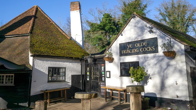 exterior of ye olde fighting cocks pub