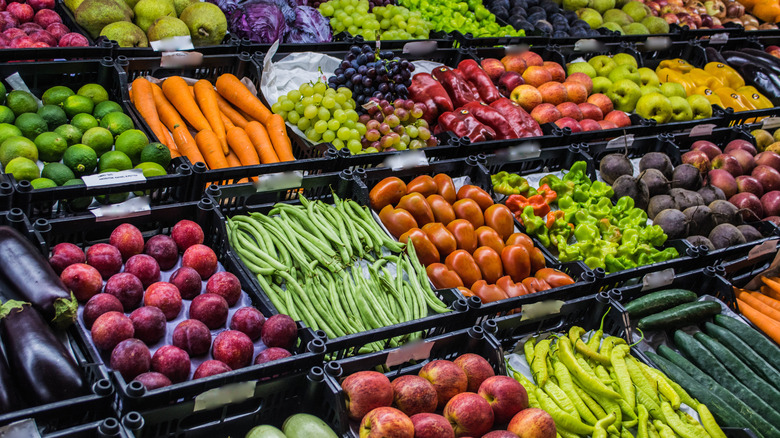 produce isle at grocery store