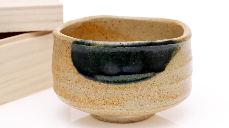 traditional bowl used in japanese tea ceremony