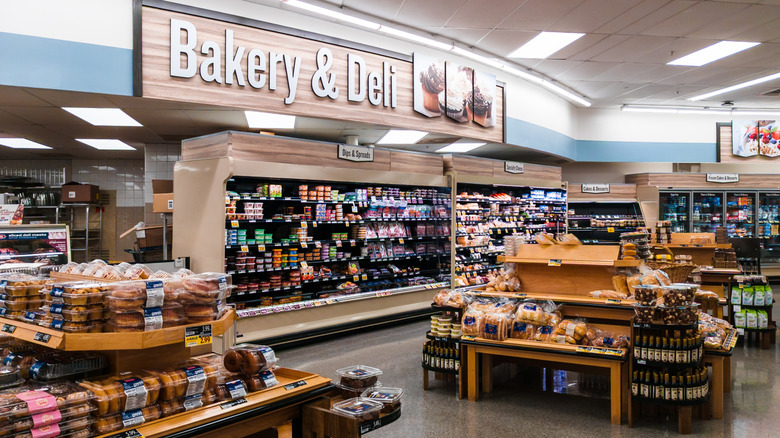 Aldi bakery and deli section