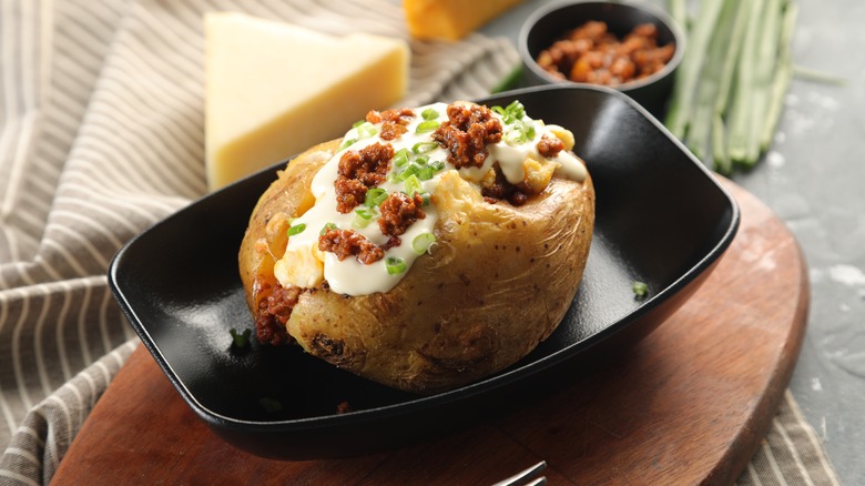 baked potato stuffed with ground beef and onion