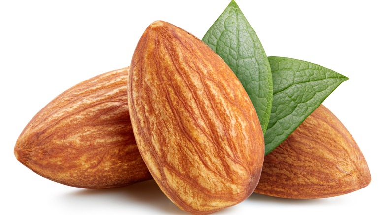 pile of almonds
