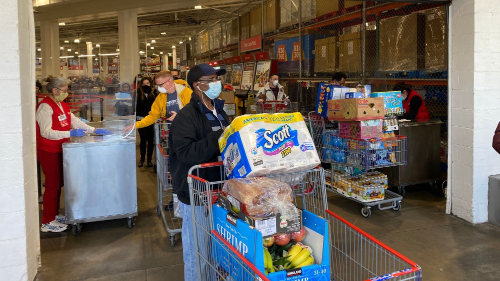 Costco shoppers