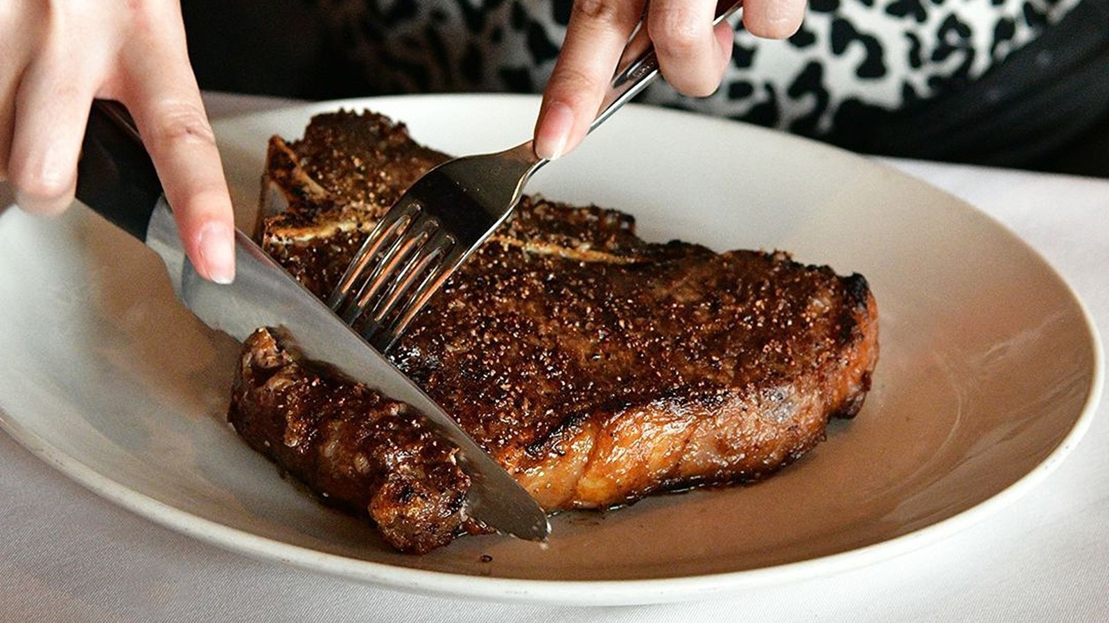 Why Del Frisco's Double Eagle Steakhouse Is So Expensive