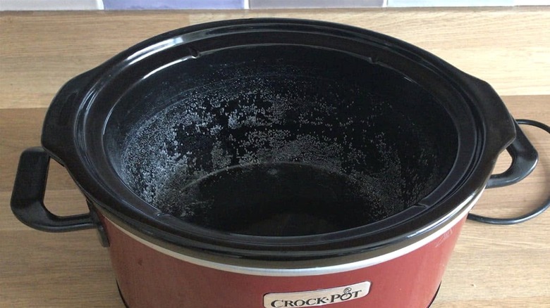 Crock-Pot slow cooker with limescale stains