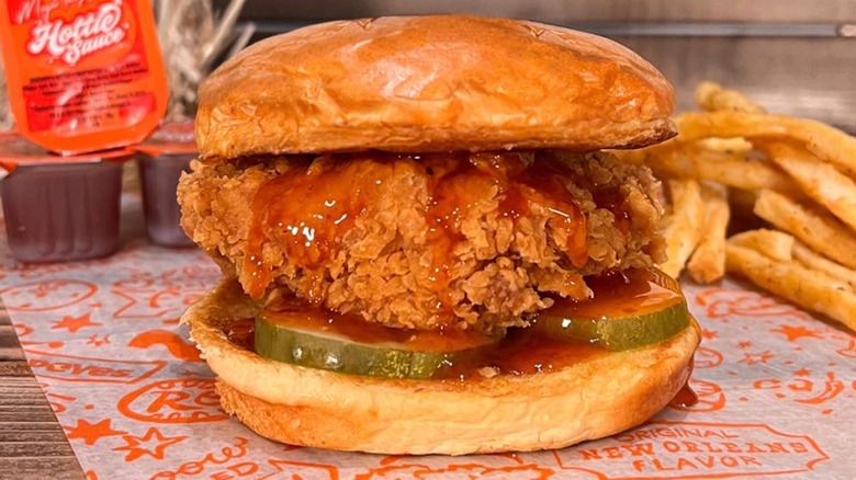 Popeyes chicken sandwich