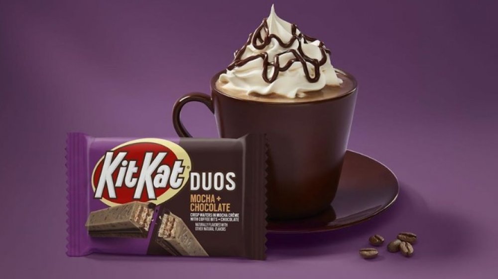 Kit Kat DUOS candy bar Mocha + Chocolate