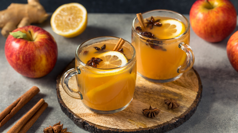 Apple cider in glass mugs