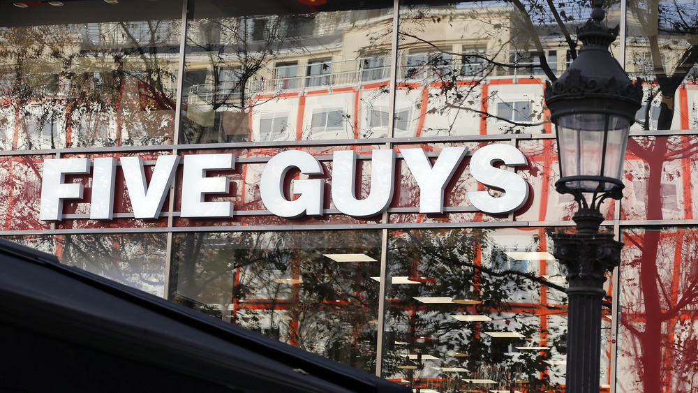 Five Guys sign