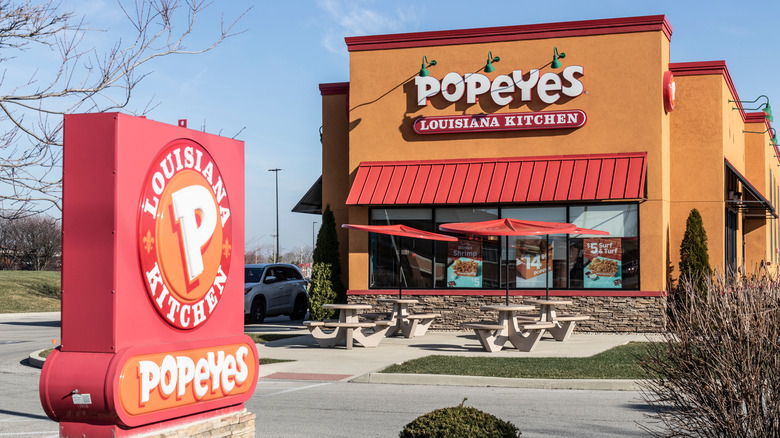 Popeyes storefront