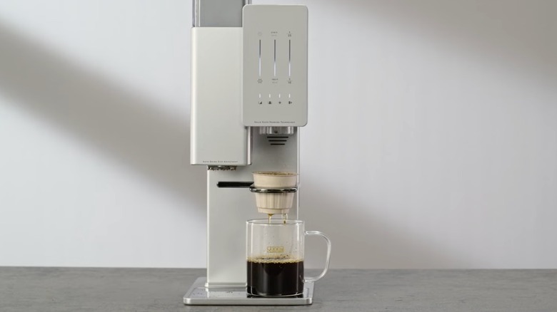 xBloom coffee machine with mug