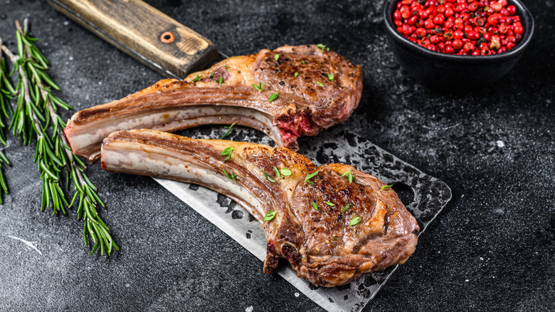 Cooked lamb chops