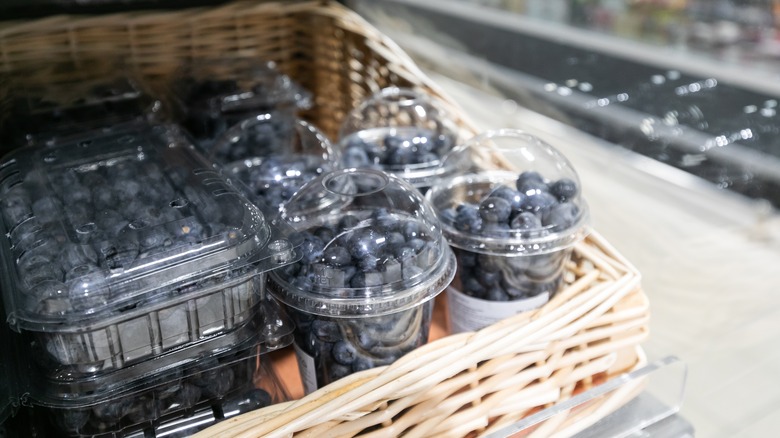 Blueberries in grocery store