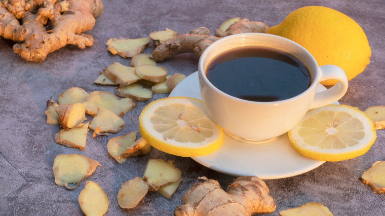 Coffee with ginger and lemon