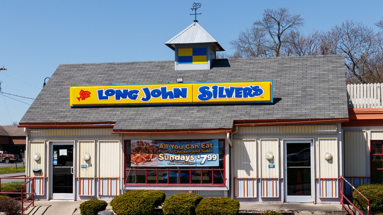 Long John Silver's restaurant