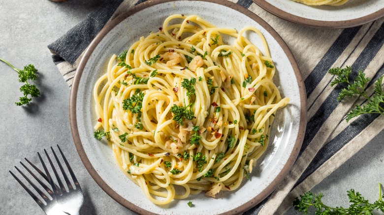 Why Pasta Plates Are The Superior Kitchen Dish