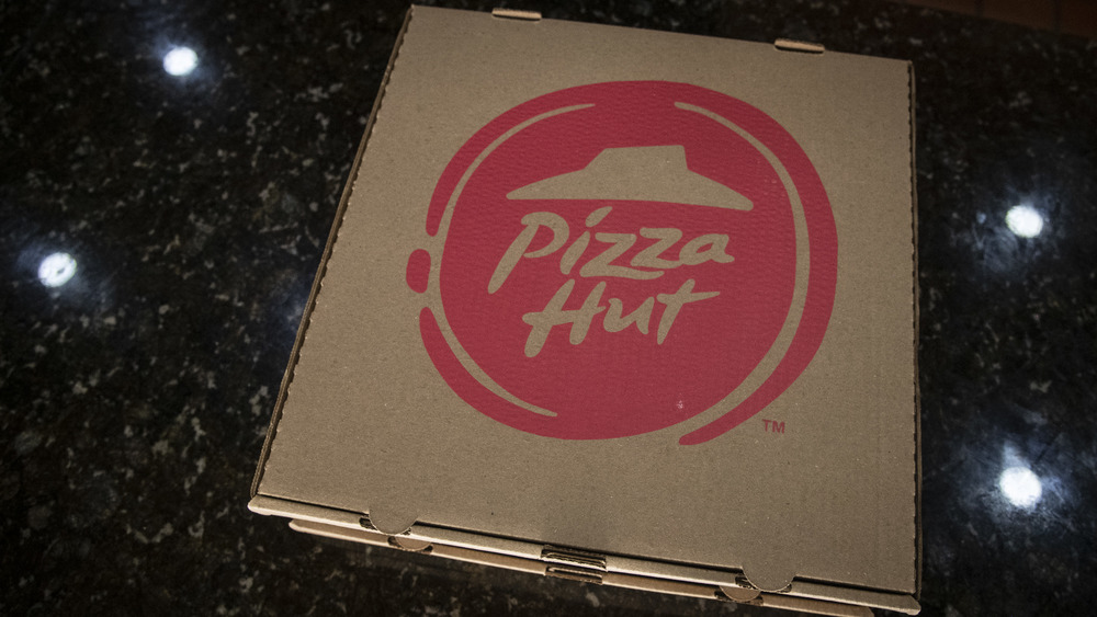 Pizza Hut box