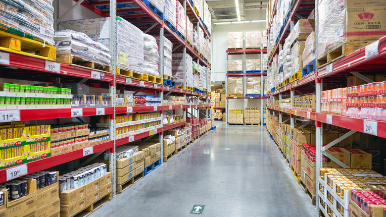 Sam's Club interior aisle