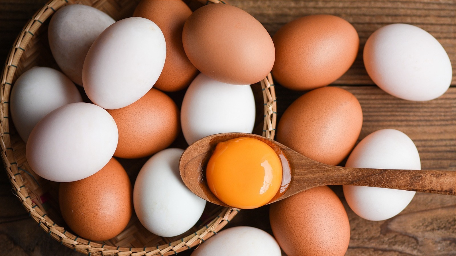 Why Some People Prefer Farm Fresh Eggs Over Store Bought
