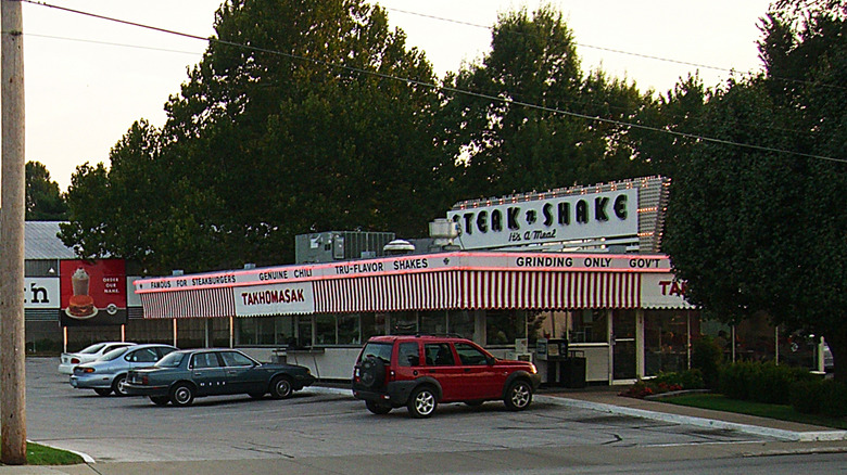 Steak 'n Shake classic drive-in flashing neon lights