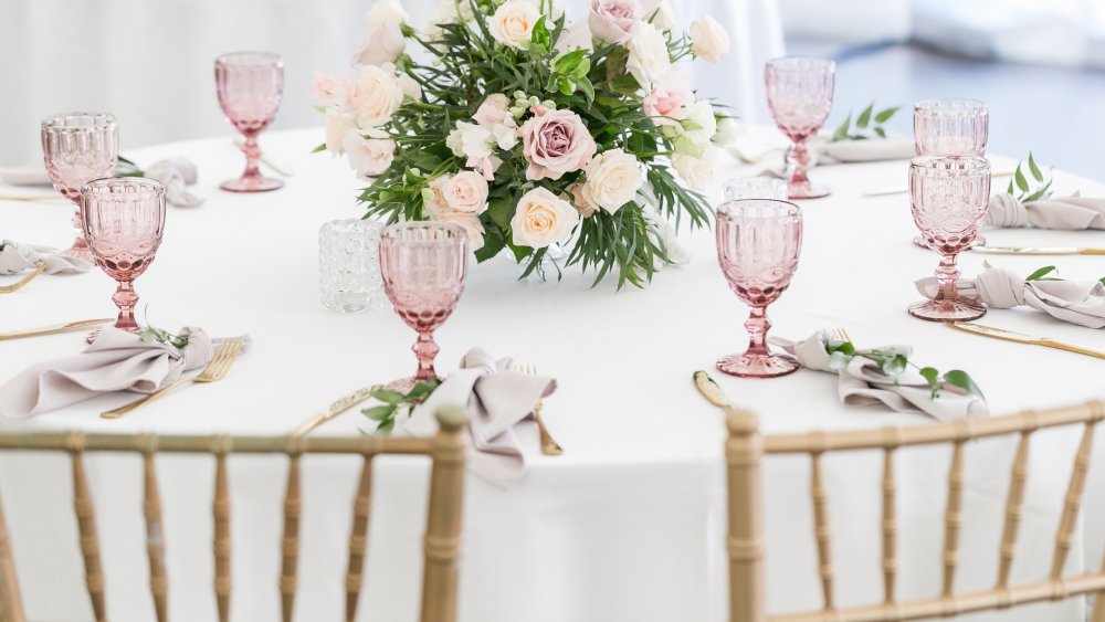 white tablecloth dining