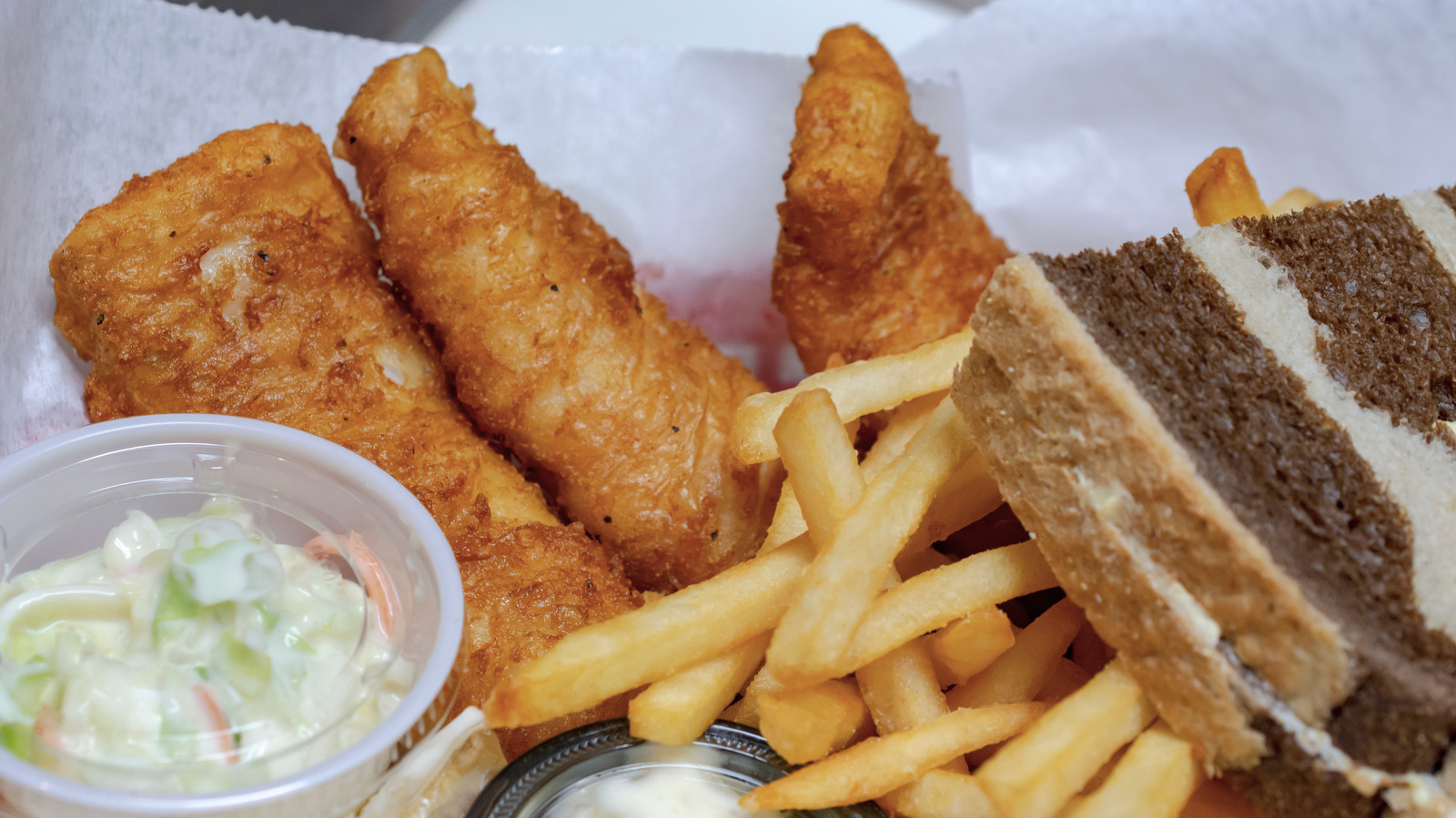 Why The Friday Fish Fry Became A Wisconsin Tradition