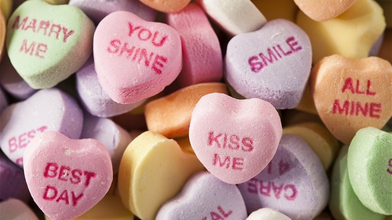 Sweetheart conversation hearts