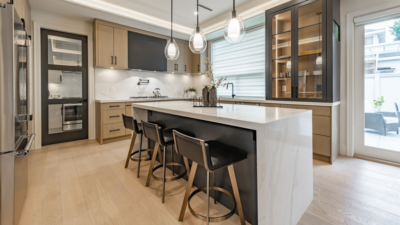 A stylish home kitchen