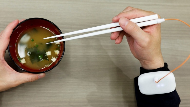 Japanese electric chopsticks