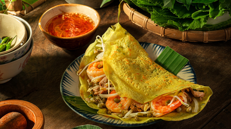 Vietnamese crepe