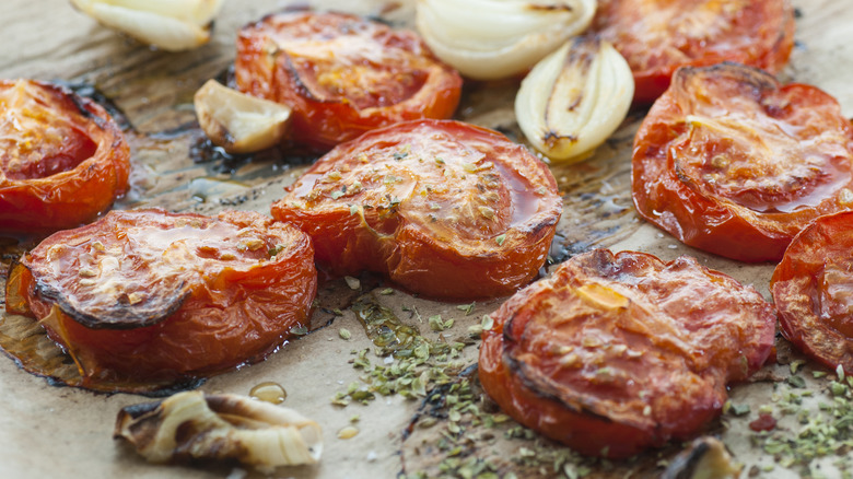 Roasted tomatoes with garlic and onion